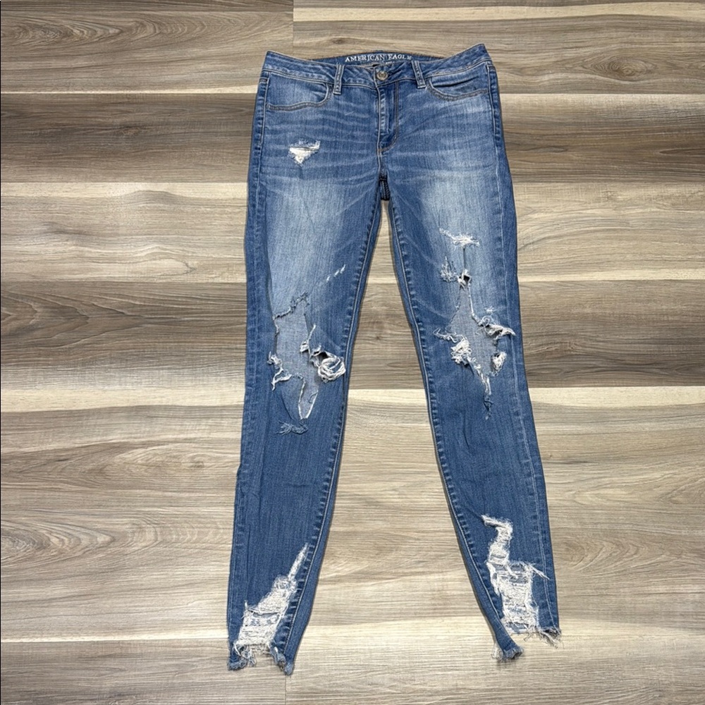 🏁 American Eagle Outfitters Women's Distressed Blue high rise jeggings 8 long